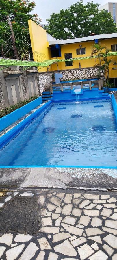 2 Hotel Saleh Angeles Dış mekan fotoğraf
