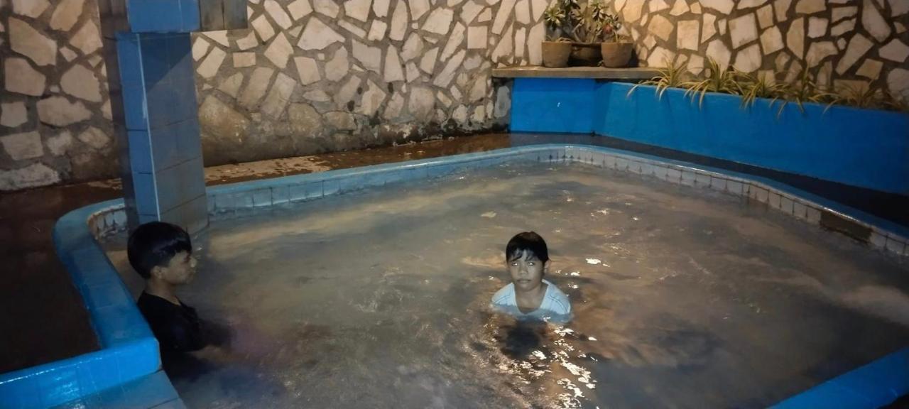 2 Hotel Saleh Angeles Dış mekan fotoğraf