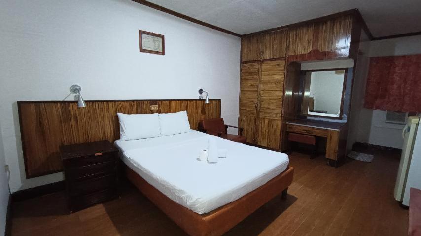 2 Hotel Saleh Angeles Dış mekan fotoğraf