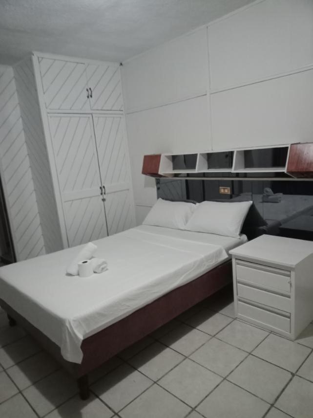 2 Hotel Saleh Angeles Dış mekan fotoğraf
