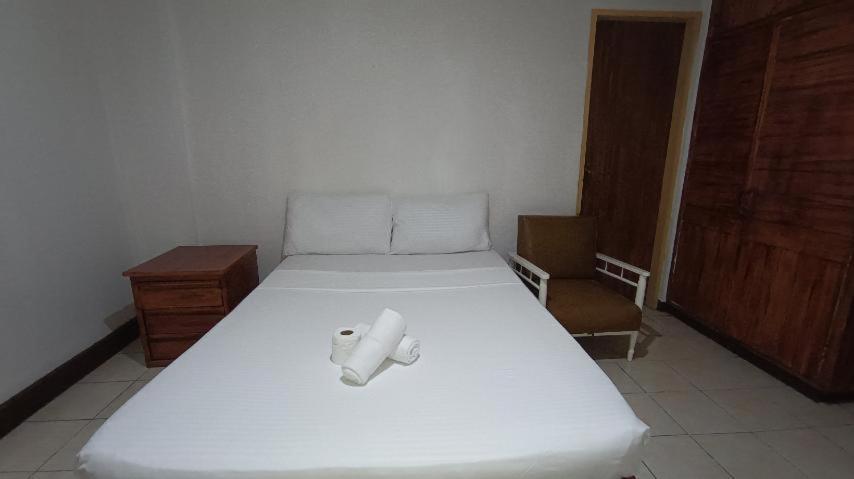 2 Hotel Saleh Angeles Dış mekan fotoğraf