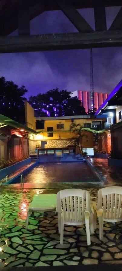 2 Hotel Saleh Angeles Dış mekan fotoğraf
