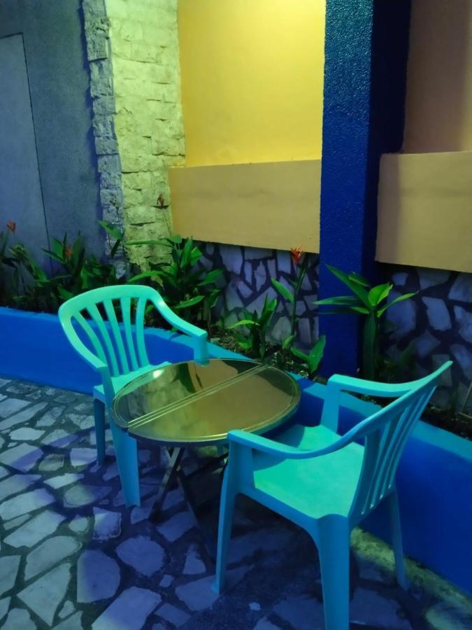 2 Hotel Saleh Angeles Dış mekan fotoğraf