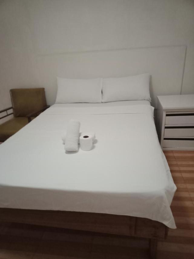 2 Hotel Saleh Angeles Dış mekan fotoğraf